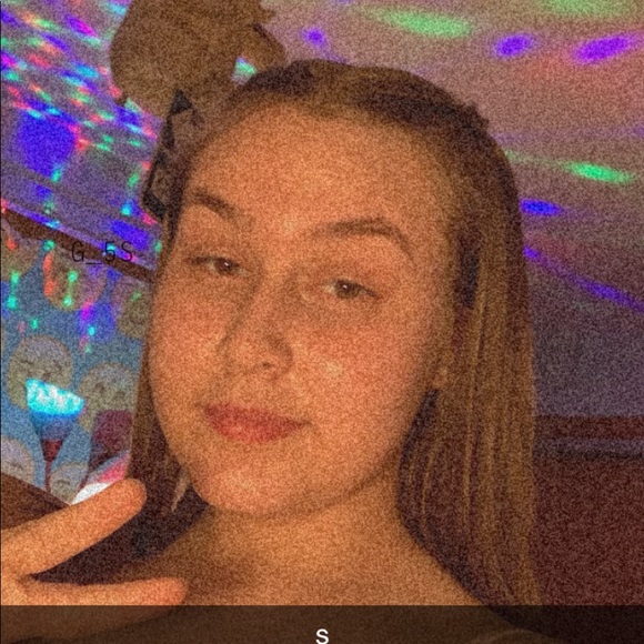 Meet your Posher, Arianna - Picture 2 of 2